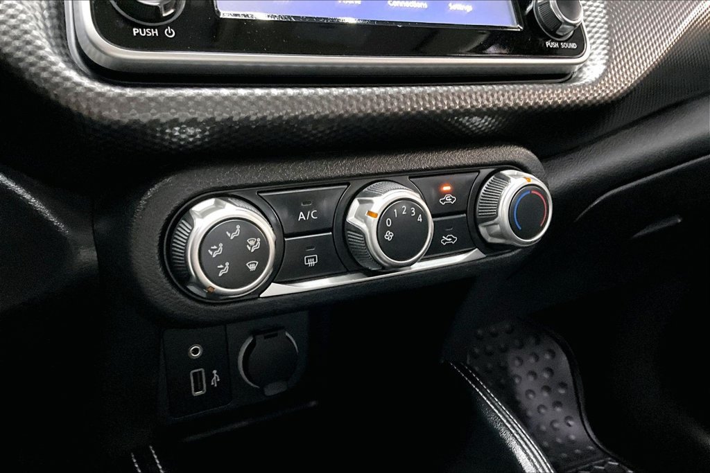 Used 2019 Nissan Kicks S FWD image 14