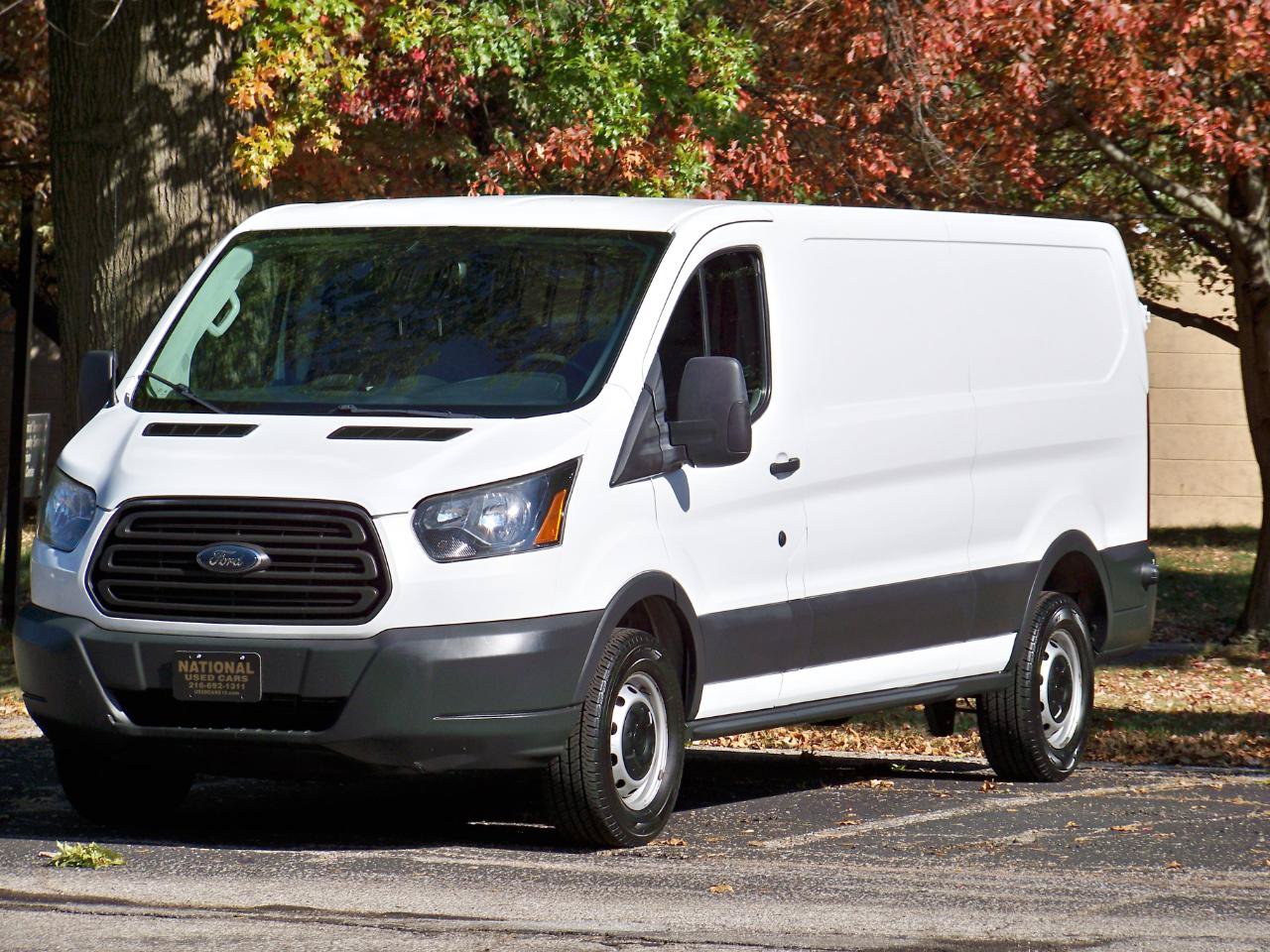 Used 2017 Ford Transit 150 148 Low Roof RWD image 4