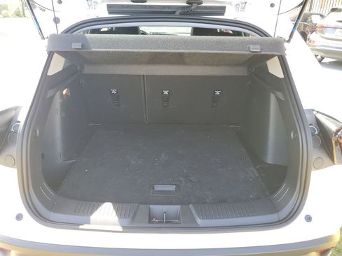 Used 2026 Chevrolet Trax LT image 9