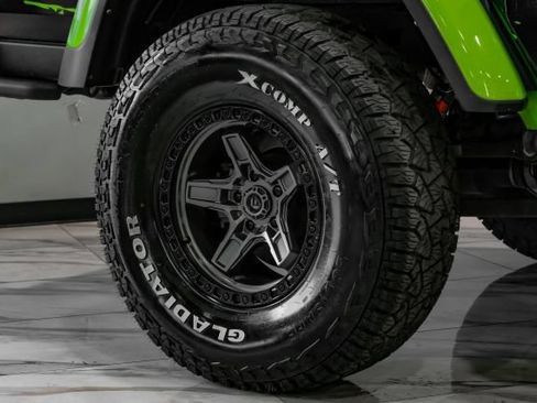 Used 2021 Jeep Gladiator Rubicon w/ LED Lighting Group AWD/4WD image 55