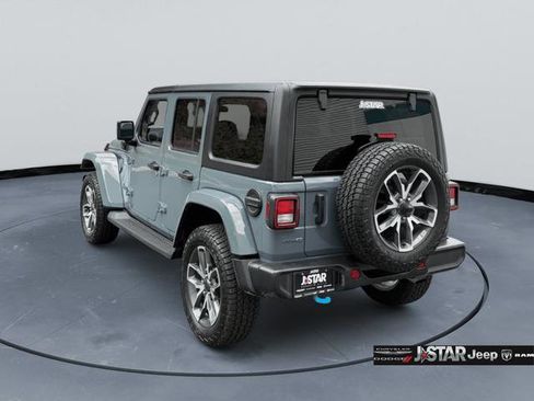 Used 2024 Jeep Wrangler Unlimited w/ LED Headlamp & Fog Lamp Group AWD/4WD image 6