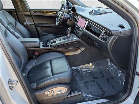 Used 2021 Porsche Macan S image 22