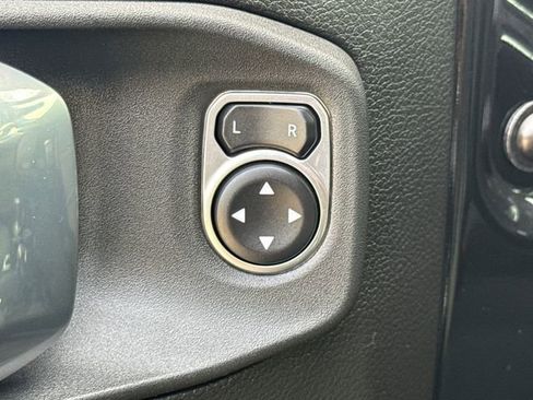 Used 2024 Jeep Wrangler Unlimited Rubicon w/ Convenience Group AWD/4WD image 20
