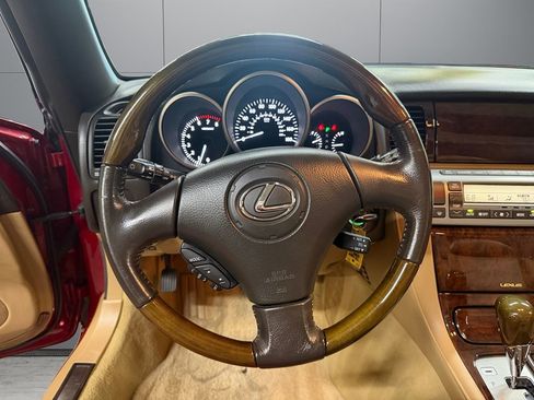 Used 2007 Lexus SC 430 Convertible RWD image 10