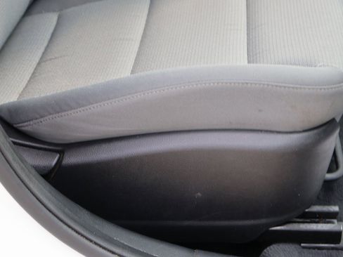 Used 2017 Kia Forte LX image 10