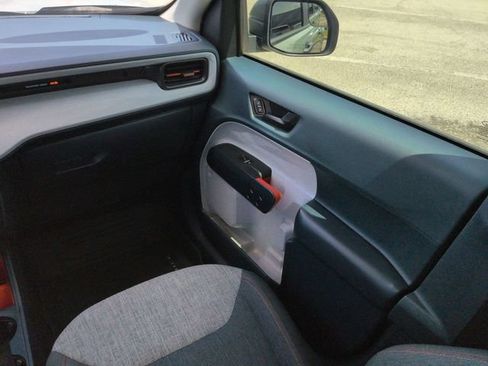 Used 2023 Ford Maverick XLT FWD image 17