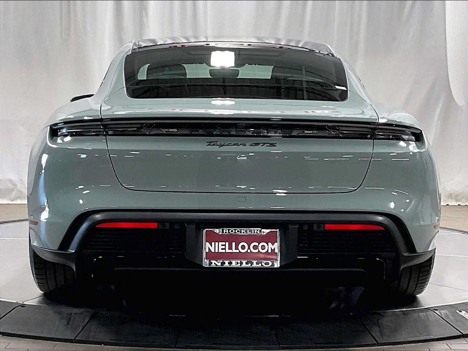 Used 2025 Porsche Taycan GTS AWD/4WD image 8