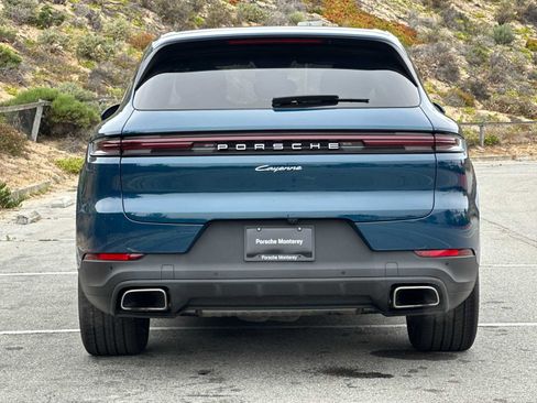 Certified 2024 Porsche Cayenne image 8
