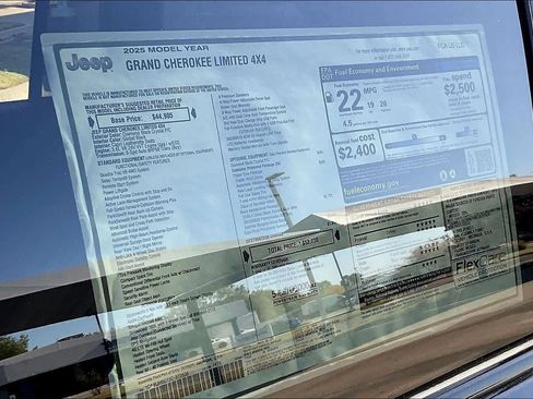 New 2025 Jeep Grand Cherokee Limited image 19