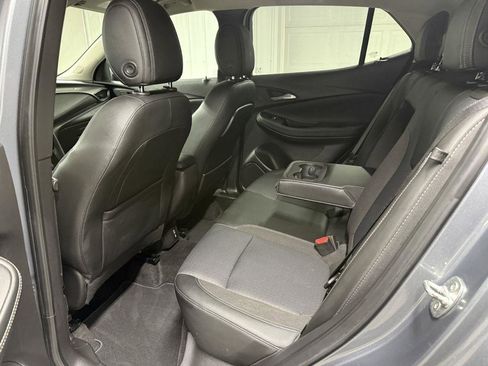 Used 2022 Buick Encore GX Select w/ Sport Touring Package AWD/4WD image 26