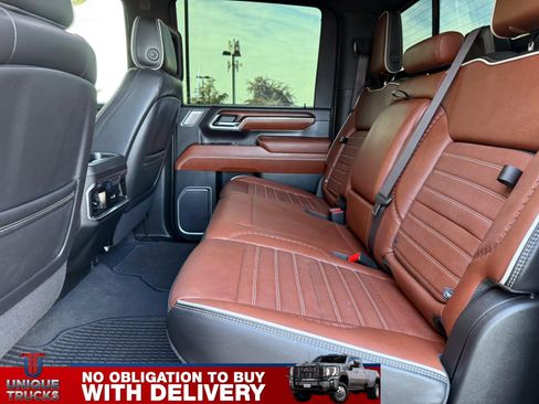 Used 2024 GMC Sierra 2500 Denali Ultimate image 24