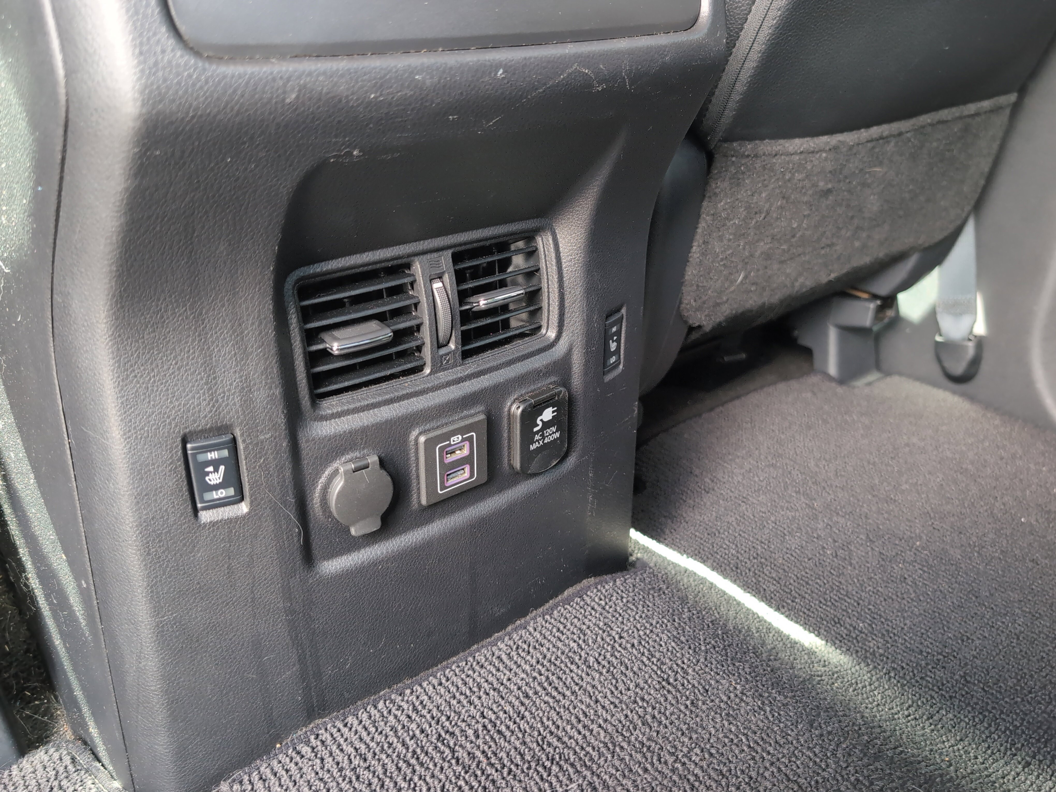 Used 2019 Nissan Titan PRO-4X w/ Pro-4x Convenience Package AWD/4WD image 25
