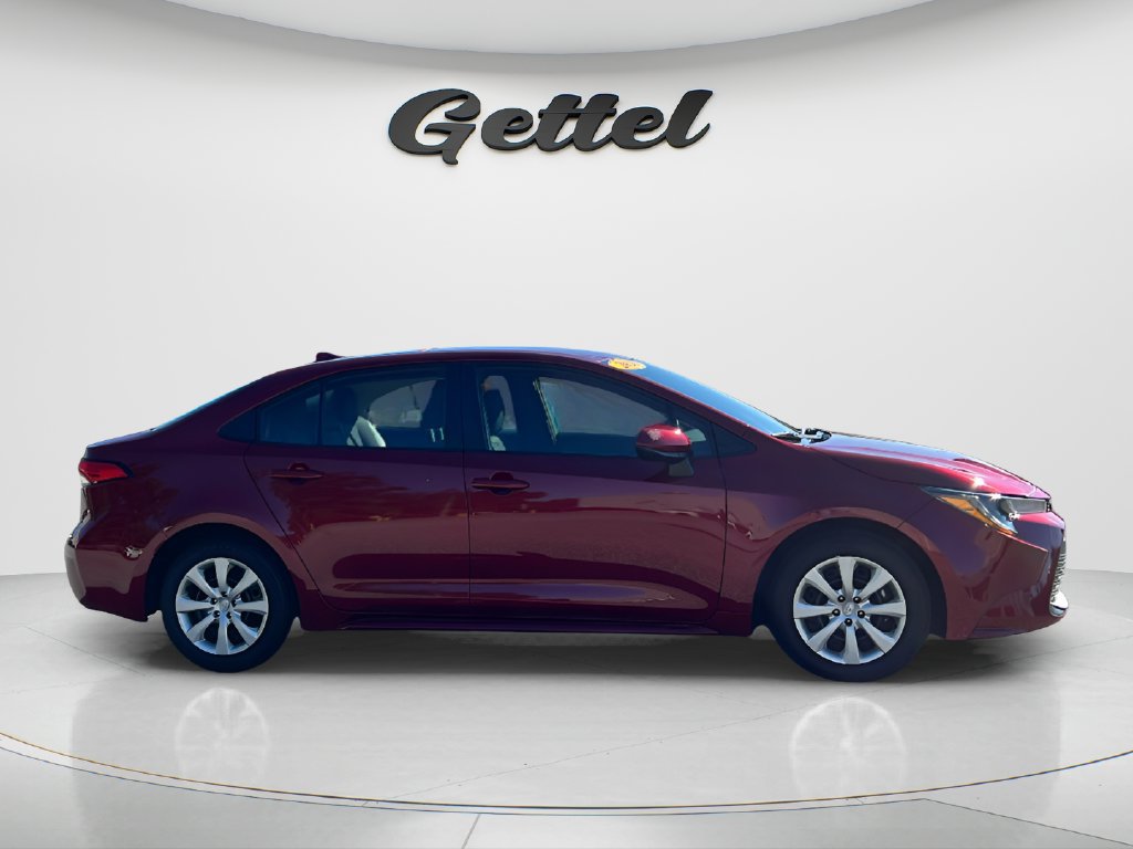 Used 2026 Toyota Corolla LE FWD image 4