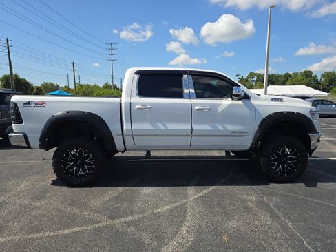 Used 2019 RAM 1500 Limited AWD/4WD image 3