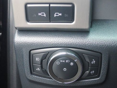 Used 2022 Ford F350 Platinum AWD/4WD image 29