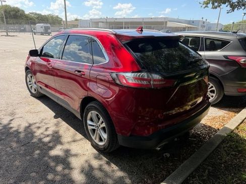 Used 2019 Ford Edge SEL w/ Equipment Group 201A FWD image 9