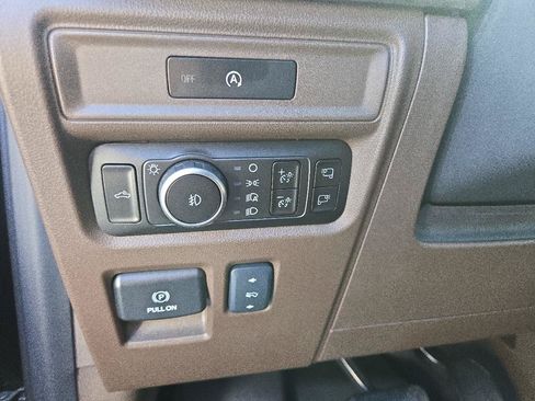Used 2025 Ford F150 King Ranch w/ FX4 Off-Road Package AWD/4WD image 10