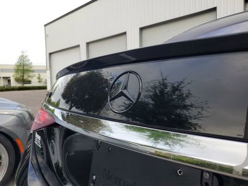 Used 2022 Mercedes-Benz S 500 4MATIC w/ AMG Line Package image 6