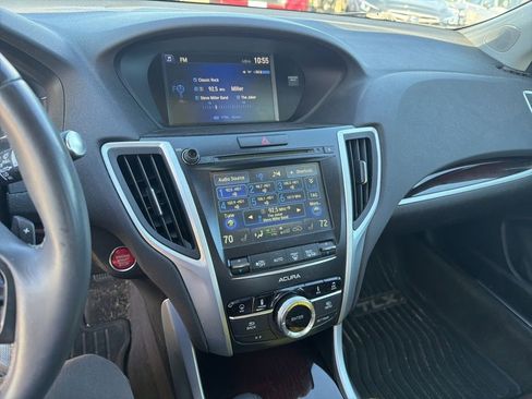 Used 2017 Acura TLX w/ Technology Package image 7