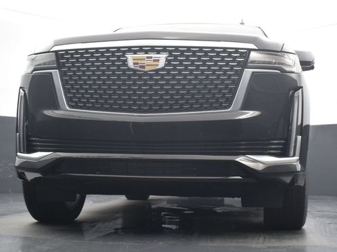 Used 2024 Cadillac Escalade Premium Luxury image 22