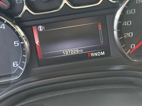 Used 2015 GMC Yukon XL SLT AWD/4WD image 2