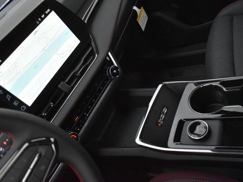 New 2026 Chevrolet Equinox RS w/ LPO, Floor Liner Package image 27