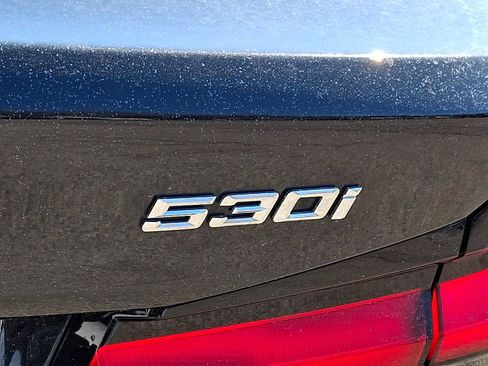 Used 2023 BMW 530i xDrive w/ Convenience Package AWD/4WD image 33