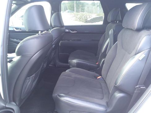 Used 2024 Hyundai Palisade Calligraphy image 9