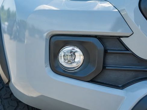 Used 2021 Toyota Tacoma TRD Off-Road AWD/4WD image 18