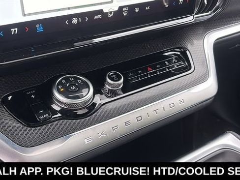 New 2026 Ford Expedition Max Platinum w/ Stealth Appearance Package image 22