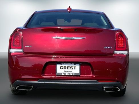 Used 2019 Chrysler 300 Touring w/ Sport Appearance Package AWD/4WD image 3