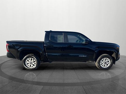 Used 2024 Toyota Tacoma SR5 image 8