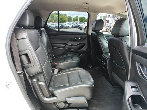 Used 2019 Chevrolet Traverse Premier FWD image 20