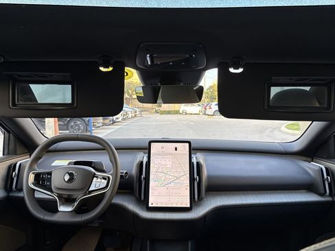 New 2026 Volvo EX30 Cross Country Ultra image 14