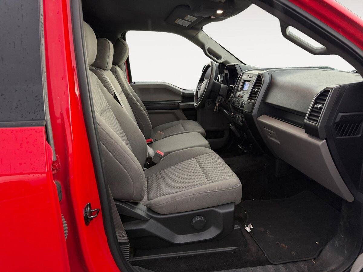 Used 2018 Ford F150 XLT AWD/4WD image 15