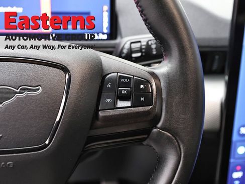Used 2021 Ford Mustang Mach-E Select image 16