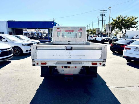 Used 2018 Ford Transit 250 138 RWD image 8