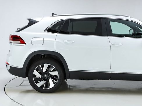 New 2026 Volkswagen Atlas Cross Sport SEL image 11