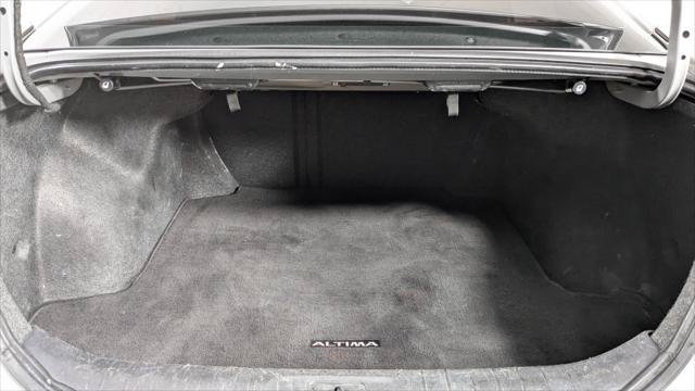 Used 2022 Nissan Altima 2.5 SR FWD image 18
