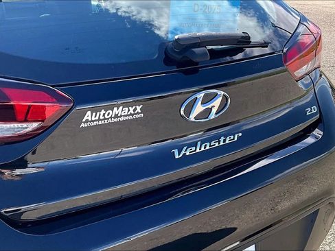 Used 2019 Hyundai Veloster 2.0 Premium FWD image 30