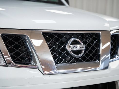 Used 2021 Nissan Frontier SV RWD image 10
