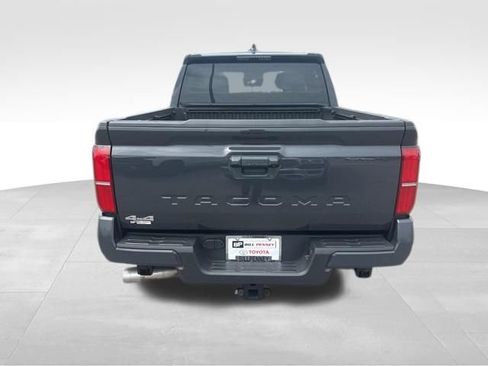 Used 2024 Toyota Tacoma SR5 AWD/4WD image 4