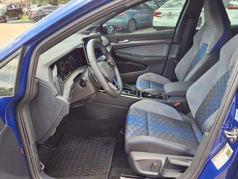 Used 2025 Volkswagen Golf w/ Euro Style Package AWD/4WD image 10