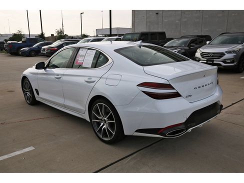 Used 2025 Genesis G70 2.5T RWD image 6