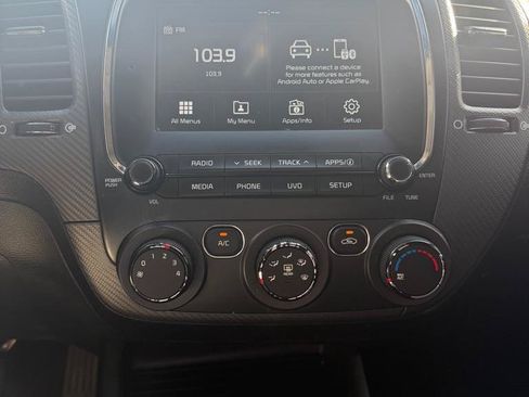 Used 2018 Kia Forte S w/ S Technology Plus Package FWD image 9