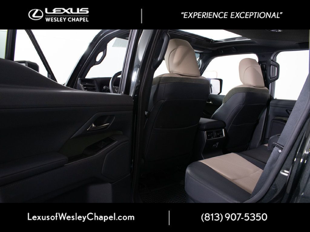Certified 2025 Lexus GX 550 AWD/4WD image 14