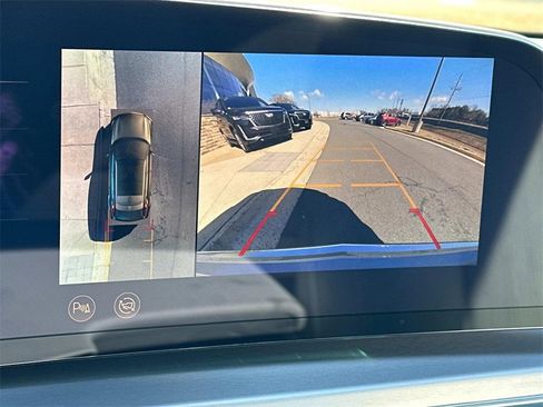 New 2025 Cadillac Lyriq Luxury image 12