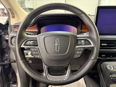 Used 2022 Lincoln Nautilus Reserve w/ Equipment Group 201A image 13