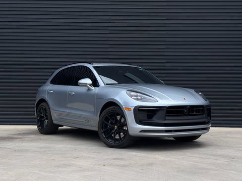 Certified 2026 Porsche Macan GTS AWD/4WD image 9