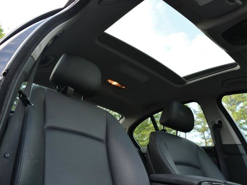 Used 2014 BMW 528i Sedan RWD image 21